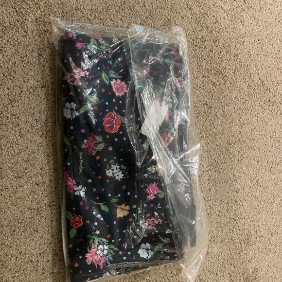 Vera Bradley Women's Recycled Lighten Up Reactive Travel Duffle Bag - Picture 4 of 5